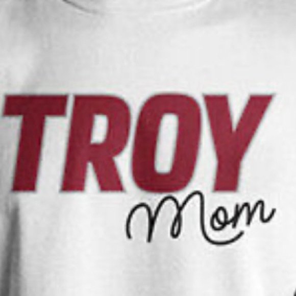 Meet your Posher, Brandy - Picture 2 of 10